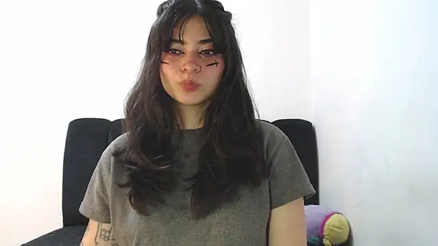Snapshot of Annagoth_ chatting on 06.15.26 Annagoth online show from 06.15.26