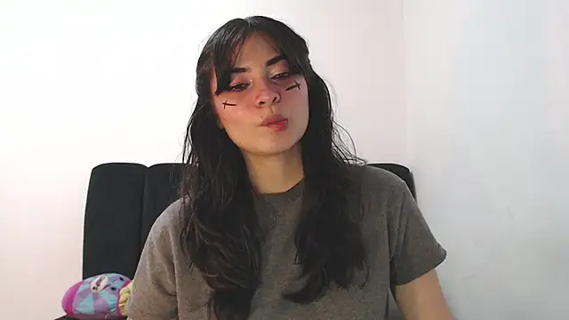 Snapshot of Annagoth_ chatting on 06.26.26 Annagoth online show from 06.26.26