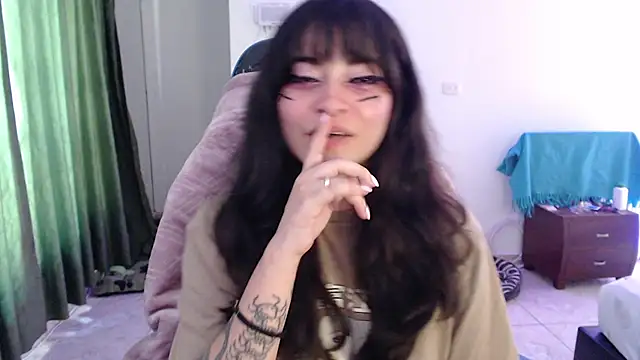 Snapshot of Annagoth_ chatting on 07.29.26 Annagoth online show from 07.29.26