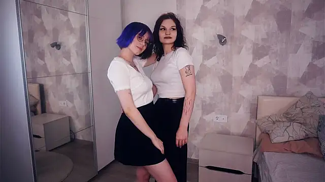 KellePourier online show from 11.19.25