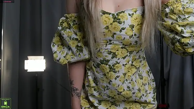 Hochu Labubu online show from 10.30.25