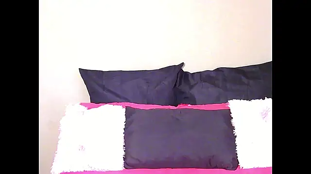 Snapshot of SEXYGODDESS7 chatting on 12.22.25 SEXYGODDESS7 online show from 12.22.25