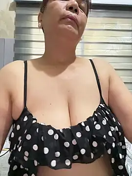 Snapshot of sweetyjhones chatting on 04.09.26 sweetyjhones online show from 04.09.26