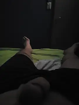 Snapshot of Tincho1051 chatting on 12.16.25 Tincho1051 online show from 12.16.25