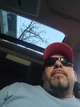Snapshot of Tincho1051 chatting on 04.22.26 Tincho1051 online show from 04.22.26