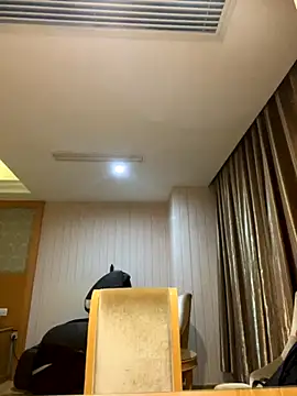 Snapshot of Qt889999 chatting on 11.08.25 Qt889999 online show from 11.08.25