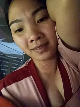 Snapshot of Lovebaby-love chatting on 11.22.25 Lovebaby-love online show from 11.22.25