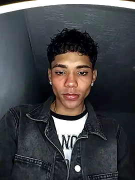 Alex Sweeting online show from 01.11.26