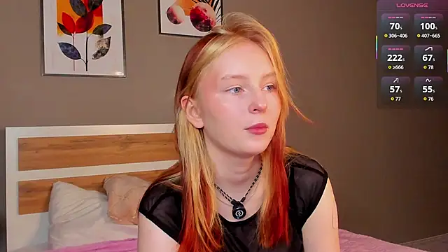 Snapshot of AngelWisee chatting on 06.15.26 AngelWisee online show from 06.15.26
