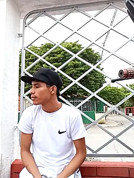 damian fort1 online show from 10.31.25