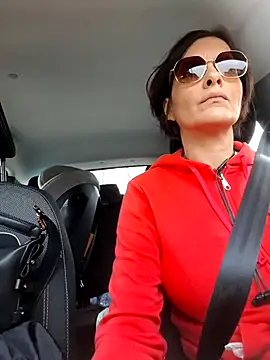 Piediniecollant online show from 03.08.26