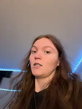 Snapshot of stonerbaby chatting on 11.12.25 stonerbaby online show from 11.12.25