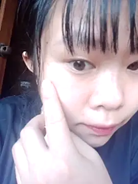 Snapshot of Ciin_hello chatting on 10.29.25 Ciin hello online show from 10.29.25