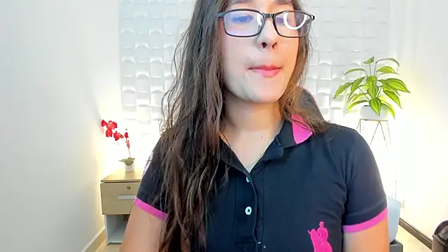 victoria 243 online show from 02.25.26