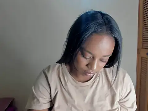 Snapshot of _Chaina chatting on 12.14.25 Chaina online show from 12.14.25