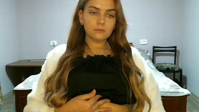 Snapshot of Anna__toth18 chatting on 10.30.25 Anna  toth18 online show from 10.30.25