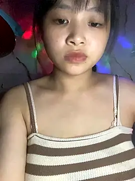 Snapshot of Tina-Marie chatting on 10.31.25 Tina-Marie online show from 10.31.25