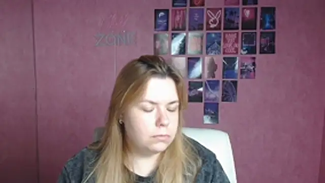 Snapshot of SusannaNight chatting on 06.17.26 SusannaNight online show from 06.17.26