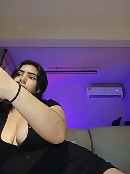 Sara-215 online show from 04.08.26