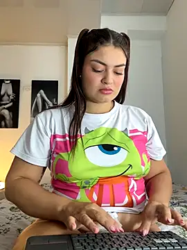 Itskari  online show from 11.12.25