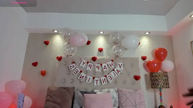 KamyGlam online show from 02.14.26