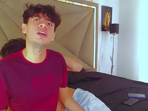 Snapshot of Austin_Noe chatting on 11.01.25 Austin Noe online show from 11.01.25