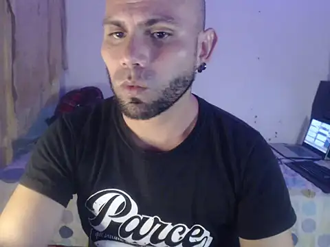 Snapshot of marek_secrett chatting on 11.08.25 marek secrett online show from 11.08.25