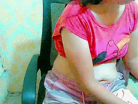 Snapshot of nhicole4u chatting on 10.31.25 nhicole4u online show from 10.31.25