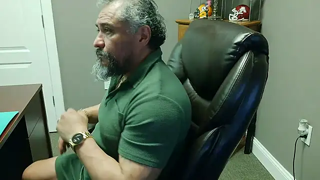 Snapshot of Chacho_1972 chatting on 07.15.26 Chacho 1972 online show from 07.15.26