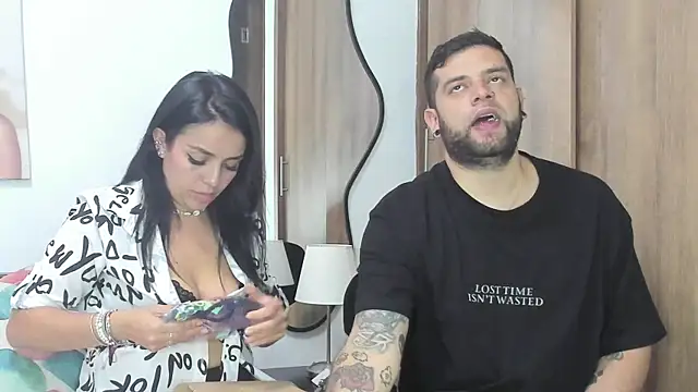 MailynAndNick online show from 12.23.25