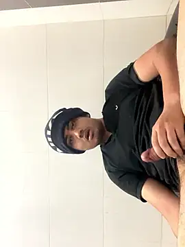 Snapshot of FlashyOcean53 chatting on 01.14.26 FlashyOcean53 online show from 01.14.26