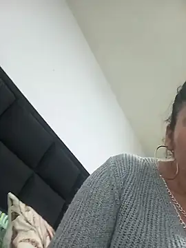 Snapshot of MaryRoze_ chatting on 05.24.26 MaryRoze online show from 05.24.26