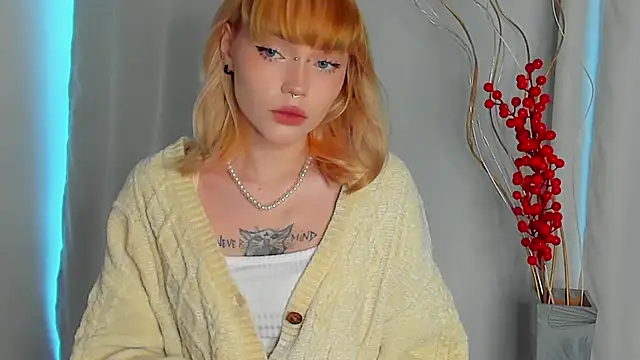 Snapshot of RussellGeffert chatting on 11.01.25 RussellGeffert online show from 11.01.25