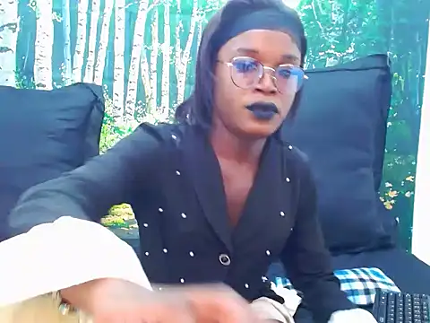 Lucile Carrie online show from 06.11.26