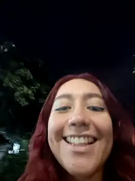 Snapshot of Eveelyn25x chatting on 10.30.25 Eveelyn25x online show from 10.30.25