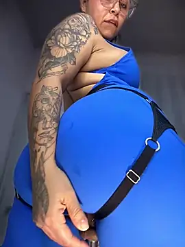 Natural BIGASS Nina online show from 02.01.26