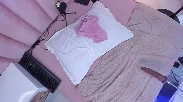 Natural BIGASS Nina online show from 03.07.26