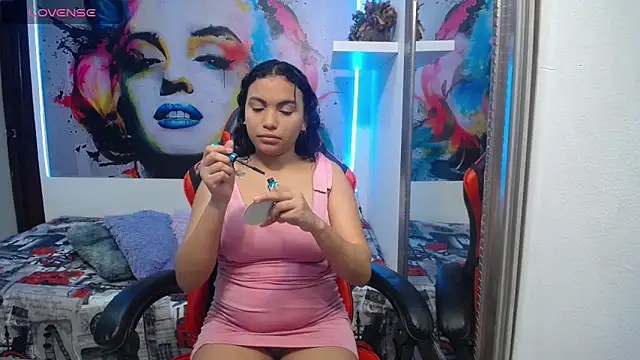 Snapshot of valeria_martinez19 chatting on 06.09.26 valeria martinez19 online show from 06.09.26