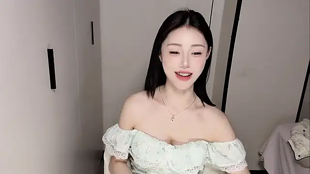 yuyu-33 online show from 05.11.26