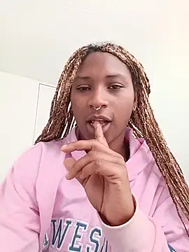 Snapshot of EvonyFoxxx chatting on 02.12.26 EvonyFoxxx online show from 02.12.26