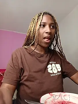 Snapshot of EvonyFoxxx chatting on 02.23.26 EvonyFoxxx online show from 02.23.26