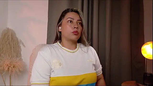Zara Nova online show from 06.27.26