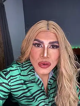 melani ferraraa  online show from 04.18.26