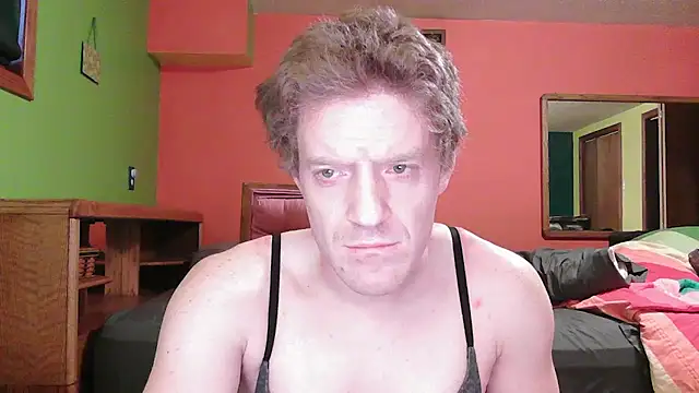 Snapshot of glamtransgoddess15 chatting on 11.15.25 glamtransgoddess15 online show from 11.15.25