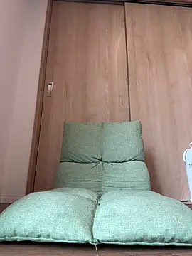 Snapshot of miu___mf chatting on 06.23.26 miu mf online show from 06.23.26