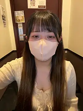 Snapshot of emiri_da_nyan chatting on 04.05.26 emiri da nyan online show from 04.05.26