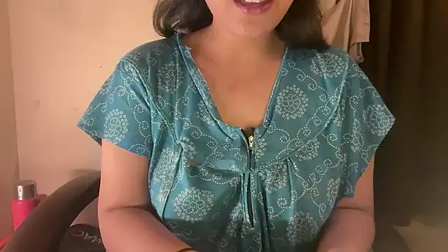 Snapshot of Shilpa_7 chatting on 04.28.26 Shilpa 7 online show from 04.28.26
