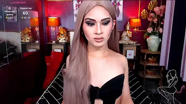 Plastique PATRICIA online show from 03.08.26