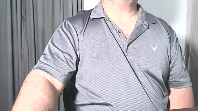 Snapshot of SUN-MON-69 chatting on 11.12.25 SUN-MON-69 online show from 11.12.25