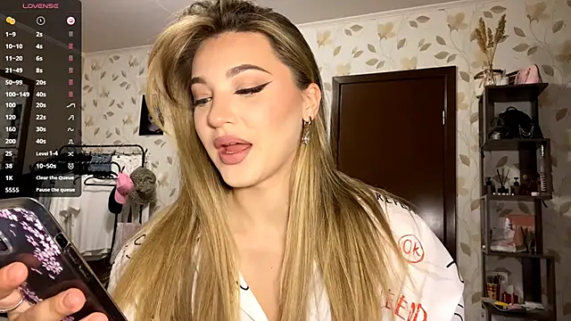 OrethaEredia online show from 11.17.25